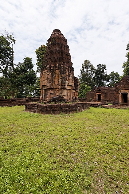 26-Prasat Ta Muen Toch-031